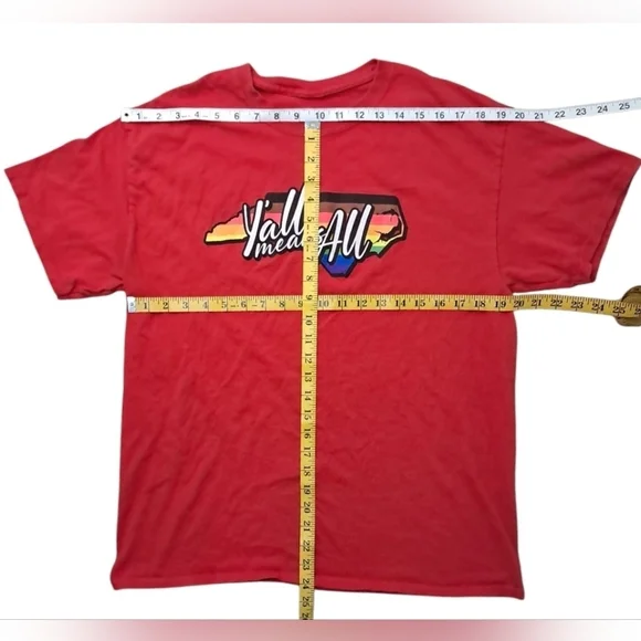 North Carolina LGBTQ+ Rainbow Graphic T-Shirt Size L - Picture 3 of 5